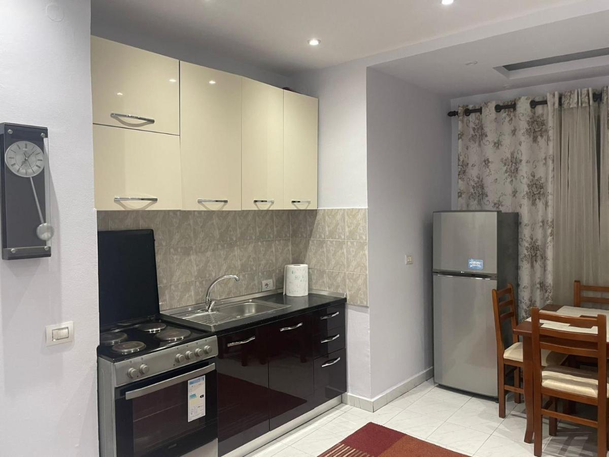E&B Cosy Apartment Tirana Kültér fotó