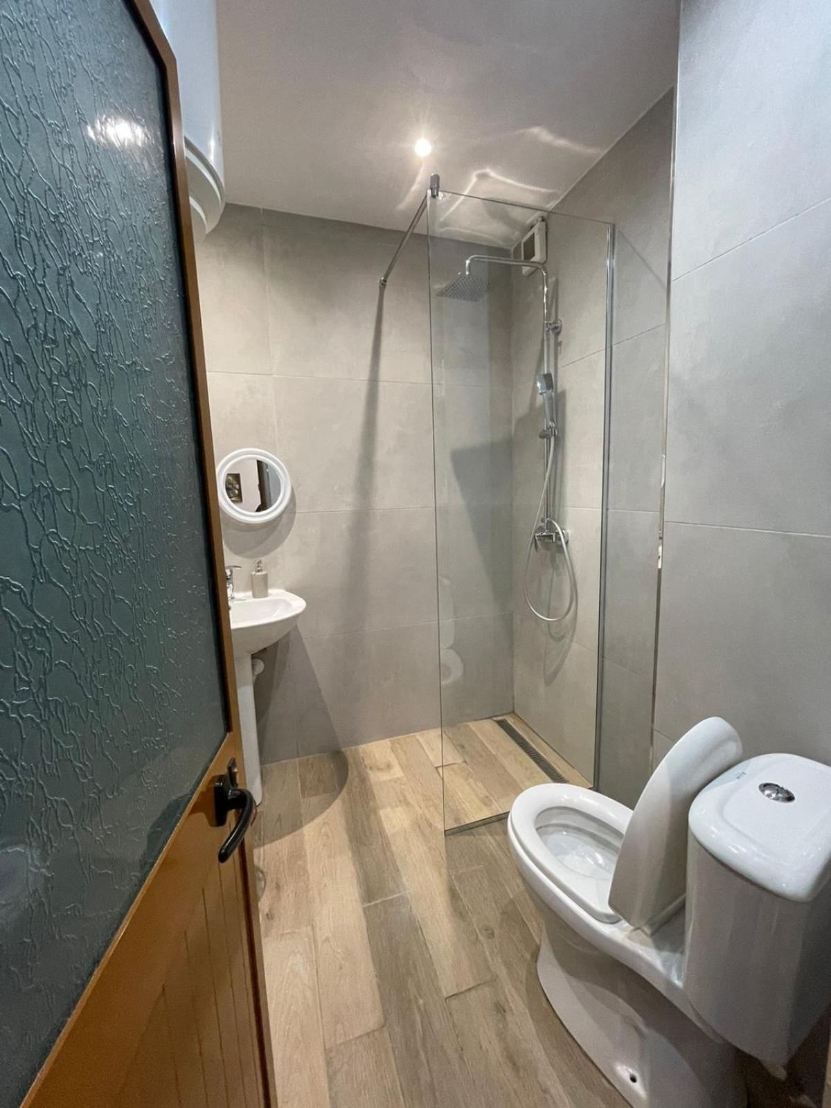 E&B Cosy Apartment Tirana Kültér fotó